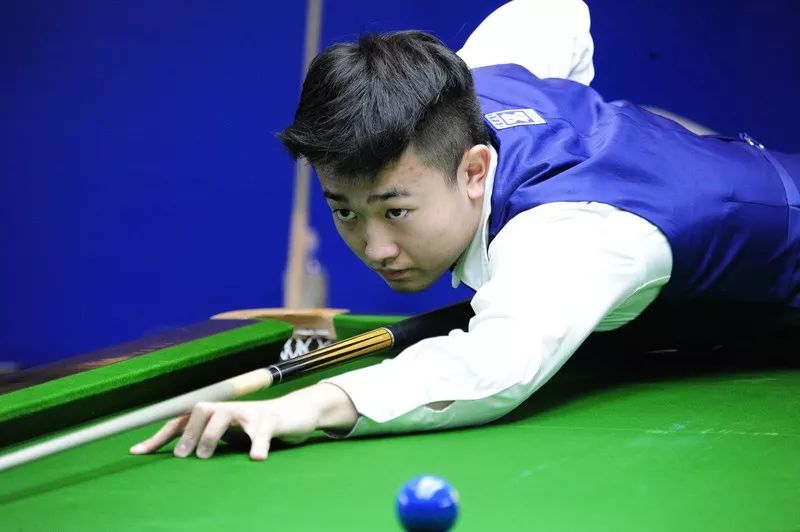 的舞台上 的舞台上