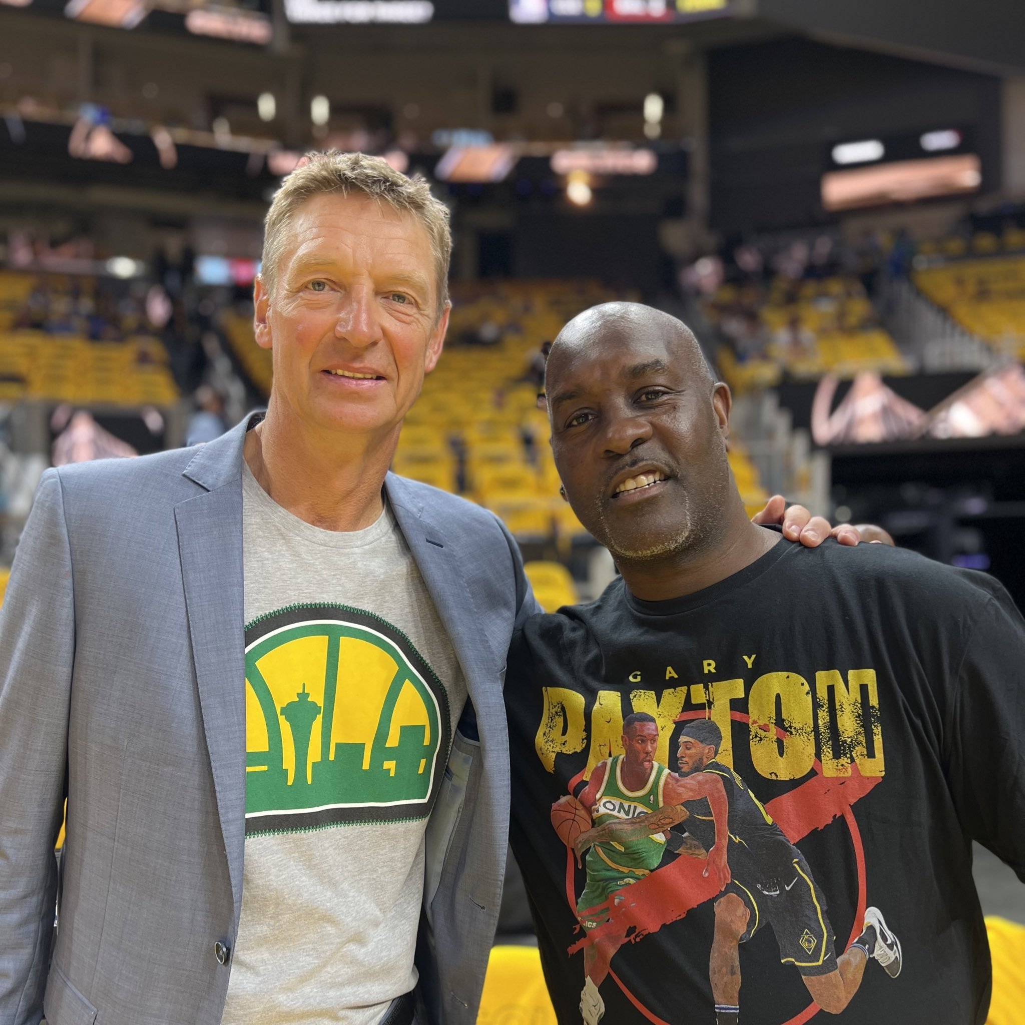 任与团结的 任与团结的