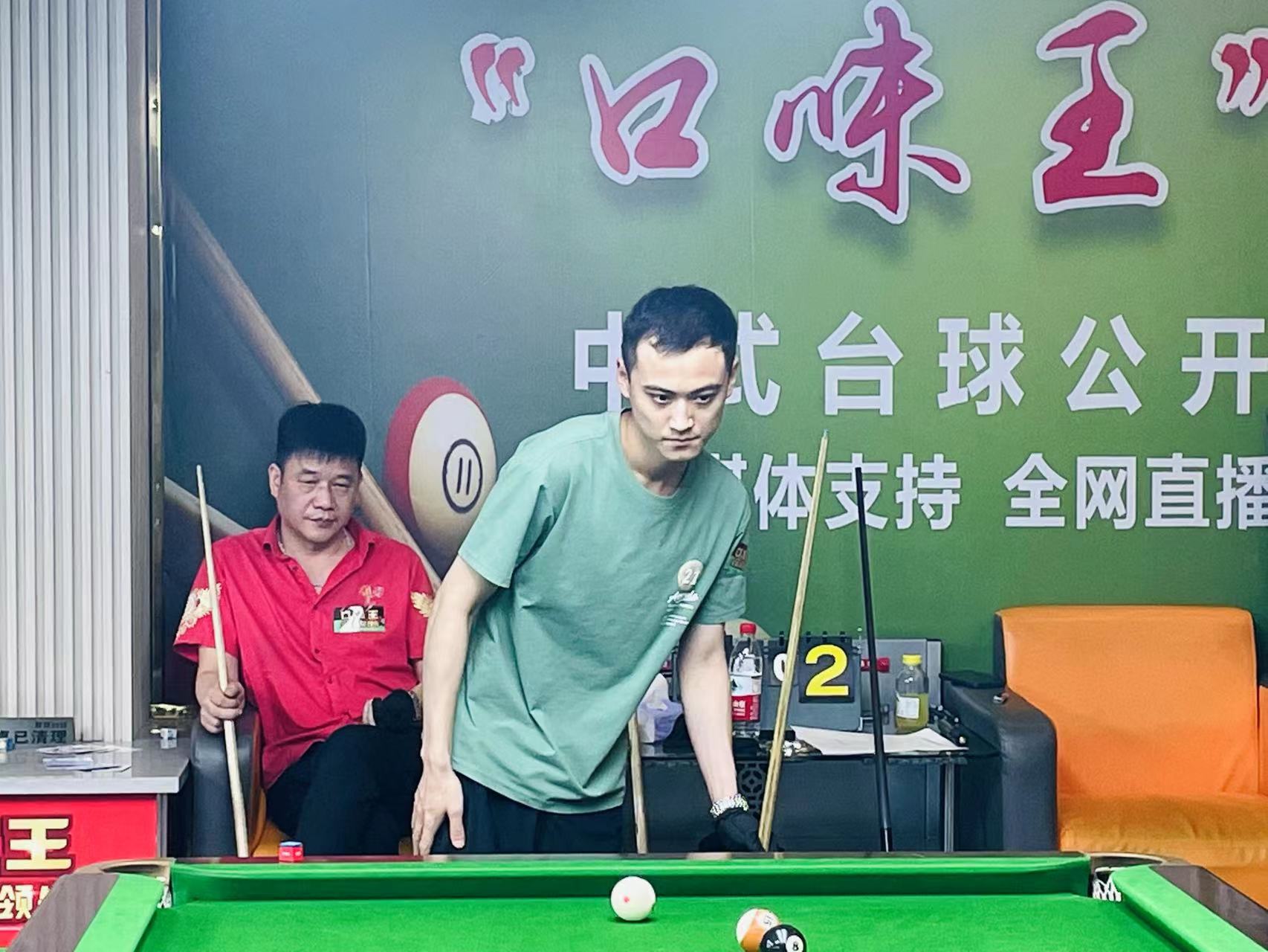 像是一面镜 像是一面镜